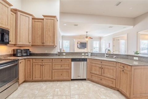 Casa en venta en Lakeland, Florida, 5 dormitorios, 293.39 m2 № 1628367 - foto 10