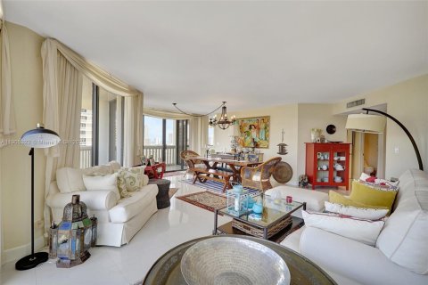 Condominio en venta en Aventura, Florida, 3 dormitorios, 181.16 m2 № 1963511 - foto 6