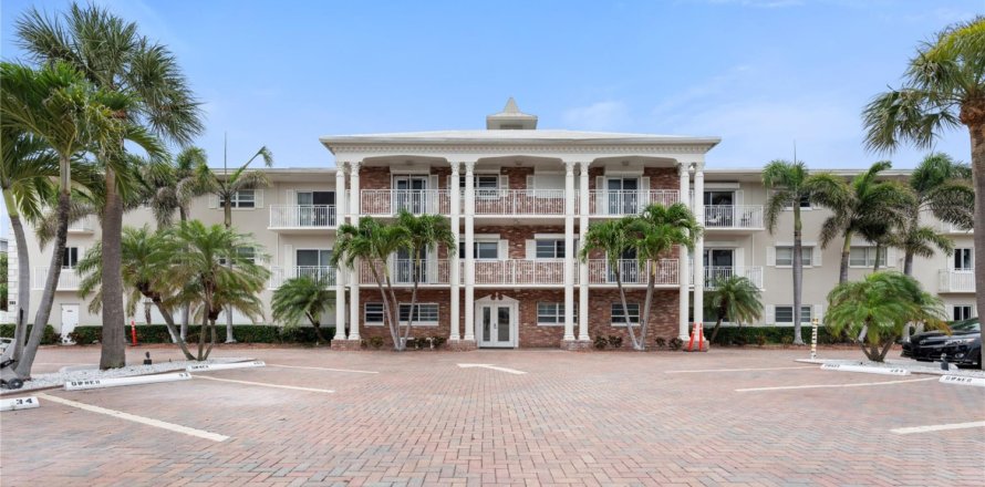 Condo à Hillsboro Beach, Floride, 1 chambre № 1230252