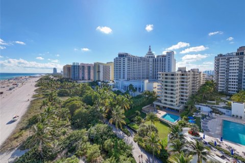 Кондоминиум с 2 спальнями в Майами-Бич, Флорида № 1975733