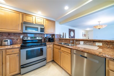 Купить кондоминиум в Майами-Бич, Флорида 2 спальни, 101.08м2, № 1975733 - фото 14