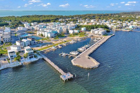 Casa en alquiler en Key Largo, Florida, 3 dormitorios, 153.29 m2 № 1937870 - foto 1