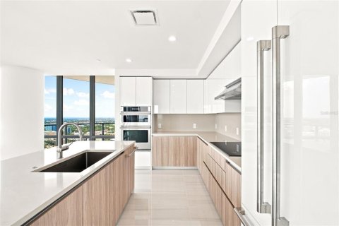 Condo in Saint Petersburg, Florida, 3 bedrooms  № 2237343 - photo 15