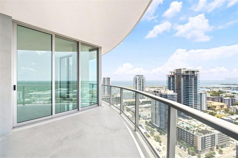 Condo in Saint Petersburg, Florida, 3 bedrooms  № 2237343 - photo 27