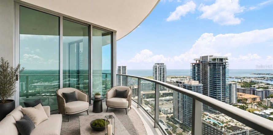 Condo in Saint Petersburg, Florida, 3 bedrooms  № 2237343