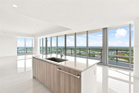 Condo in Saint Petersburg, Florida, 3 bedrooms  № 2237343 - photo 18