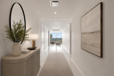 Condo in Saint Petersburg, Florida, 3 bedrooms  № 2237343 - photo 2