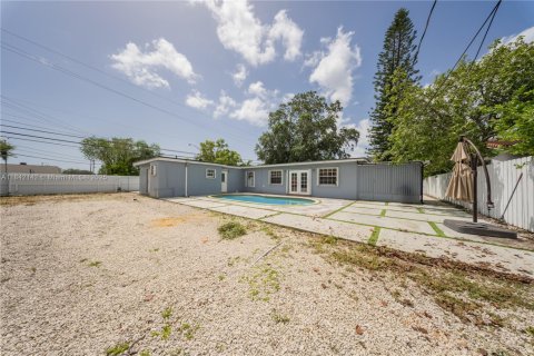 House in Hollywood, Florida 4 bedrooms, 233.56 sq.m. № 1880158 - photo 16