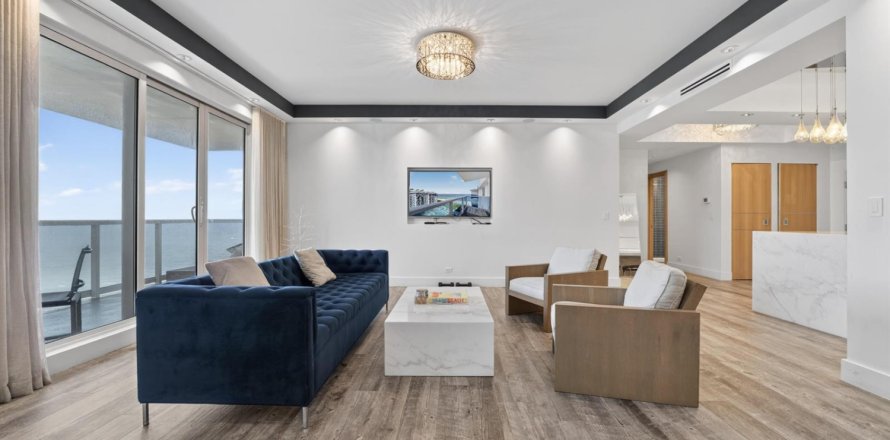 Condo à Miami Beach, Floride, 3 chambres  № 2147319