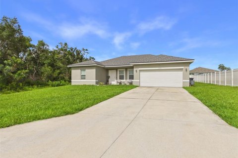 House in Ocala, Florida 4 bedrooms, 146.6 sq.m. № 2237203