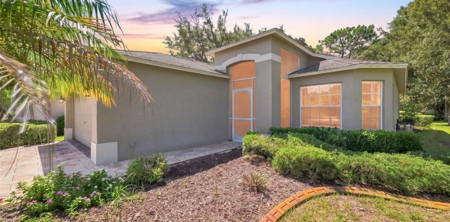 Villa ou maison à Hudson, Floride 3 chambres, 148.92 m2 № 2313434