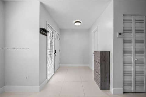 Copropriété à vendre à Miami, Floride: 3 chambres, 132.29 m2 № 1973382 - photo 5