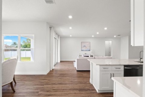 Casa en venta en Palm Bay, Florida, 4 dormitorios, 230.21 m2 № 2097969 - foto 15