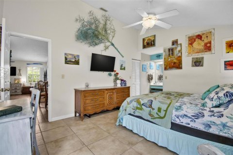 House in Palm Coast, Florida 3 bedrooms, 128.39 sq.m. № 2195433 - photo 30