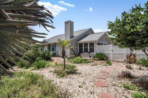 House in Palm Coast, Florida 3 bedrooms, 128.39 sq.m. № 2195433 - photo 10