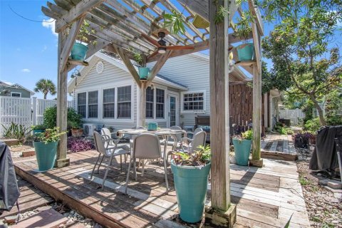 House in Palm Coast, Florida 3 bedrooms, 128.39 sq.m. № 2195433 - photo 3