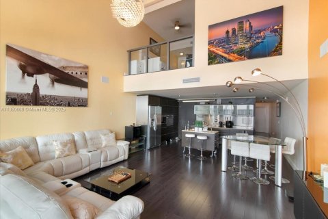 Condominio en venta en Miami Beach, Florida, 2 dormitorios, 157.93 m2 № 1888402 - foto 22