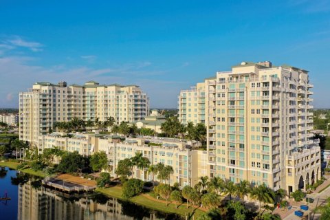 Condominio en alquiler en Boynton Beach, Florida, 2 dormitorios, 100.8 m2 № 1209118 - foto 1