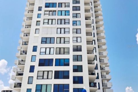 Condominio en venta en Daytona Beach, Florida, 2 dormitorios, 95.5 m2 № 1911625 - foto 1
