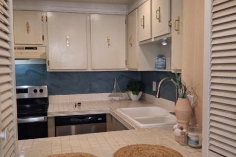 Condominio en venta en Daytona Beach, Florida, 2 dormitorios, 95.5 m2 № 1911625 - foto 10