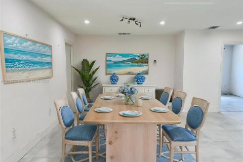 Casa en venta en Palmetto Bay, Florida, 3 dormitorios, 202.9 m2 № 1752416 - foto 20
