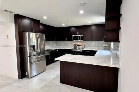 Casa en venta en Palmetto Bay, Florida, 3 dormitorios, 202.9 m2 № 1752416 - foto 22