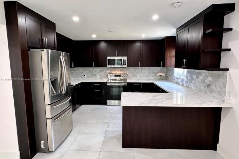 Casa en venta en Palmetto Bay, Florida, 3 dormitorios, 202.9 m2 № 1752416 - foto 21
