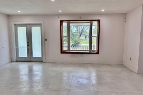 Casa en venta en Palmetto Bay, Florida, 3 dormitorios, 202.9 m2 № 1752416 - foto 14