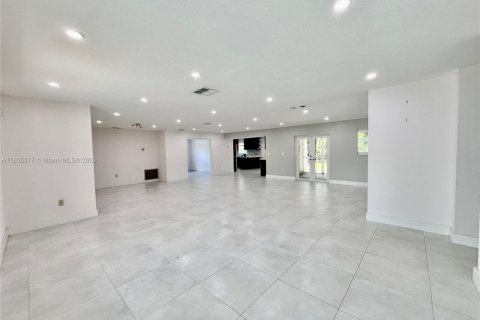 Casa en venta en Palmetto Bay, Florida, 3 dormitorios, 202.9 m2 № 1752416 - foto 10