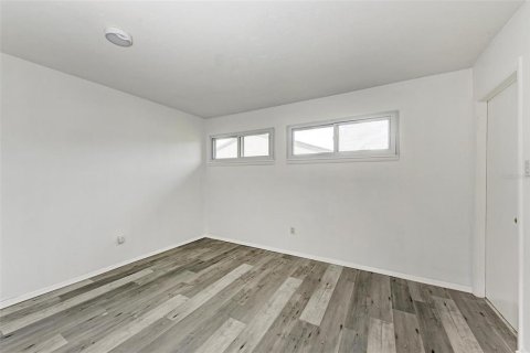 Townhouse in Sarasota, Florida 3 bedrooms, 139.35 sq.m. № 1513575 - photo 27