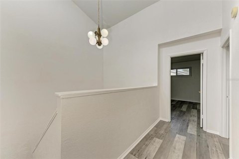 Townhouse in Sarasota, Florida 3 bedrooms, 139.35 sq.m. № 1513575 - photo 20