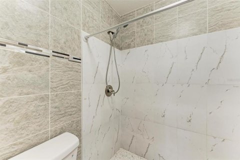 Townhouse in Sarasota, Florida 3 bedrooms, 139.35 sq.m. № 1513575 - photo 30