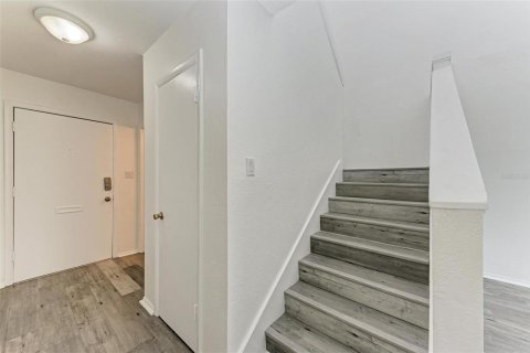 Townhouse in Sarasota, Florida 3 bedrooms, 139.35 sq.m. № 1513575 - photo 19