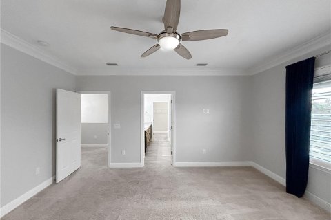 Townhouse in Dunedin, Florida 4 bedrooms, 215.16 sq.m. № 2151393 - photo 12
