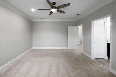 Townhouse in Dunedin, Florida 4 bedrooms, 215.16 sq.m. № 2151393 - photo 11