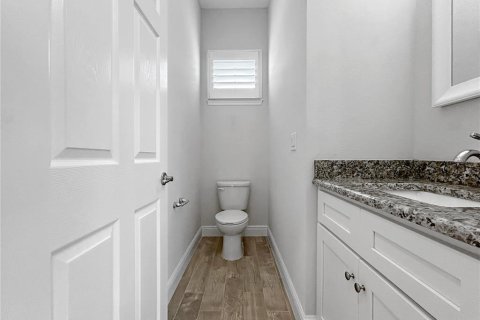 Townhouse in Dunedin, Florida 4 bedrooms, 215.16 sq.m. № 2151393 - photo 23