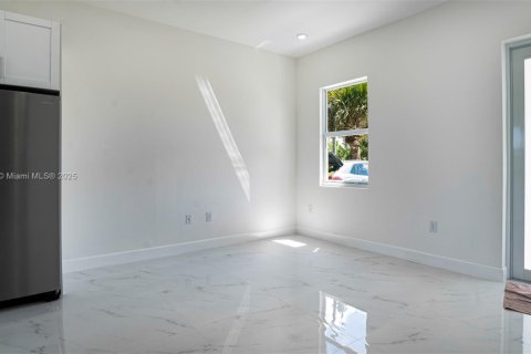 House in Punta Gorda, Florida 3 bedrooms № 1768785 - photo 5