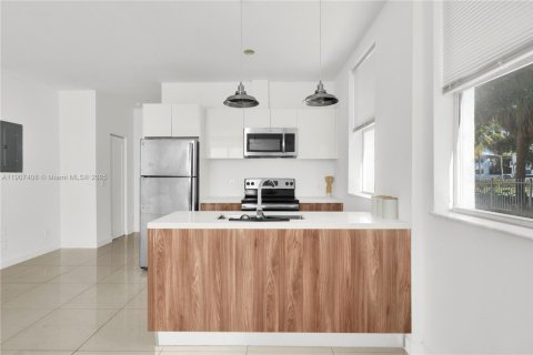 Copropriété à louer à Miami Beach, Floride: 1 chambre, 52.49 m2 № 1964039 - photo 11