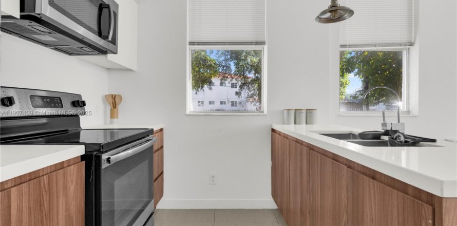 Condo à Miami Beach, Floride, 1 chambre № 1964039