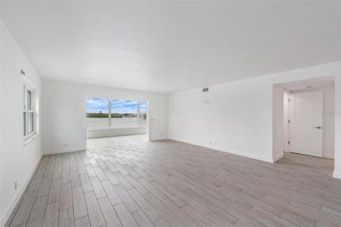 Copropriété à vendre à South Pasadena, Floride: 2 chambres, 155.15 m2 № 1816848 - photo 5