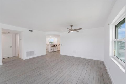 Copropriété à vendre à South Pasadena, Floride: 2 chambres, 155.15 m2 № 1816848 - photo 10