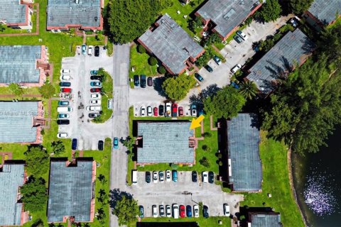 Condominio en alquiler en Hialeah, Florida, 2 dormitorios, 69.68 m2 № 1926927 - foto 20