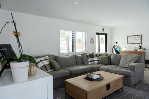 House in Cutler Bay, Florida 4 bedrooms, 152.92 sq.m. № 1947777 - photo 20