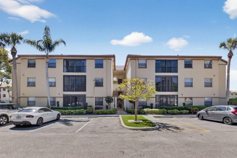 Condominio en venta en Boynton Beach, Florida, 3 dormitorios, 103.59 m2 № 2146208 - foto 24