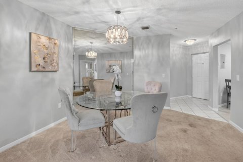 Condominio en venta en Boynton Beach, Florida, 3 dormitorios, 103.59 m2 № 2146208 - foto 3