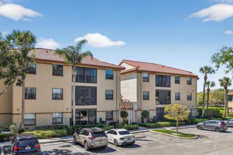 Condominio en venta en Boynton Beach, Florida, 3 dormitorios, 103.59 m2 № 2146208 - foto 30