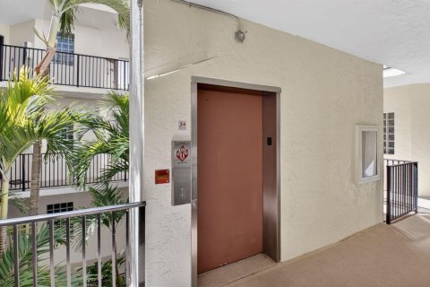 Condominio en venta en Boynton Beach, Florida, 3 dormitorios, 103.59 m2 № 2146208 - foto 26