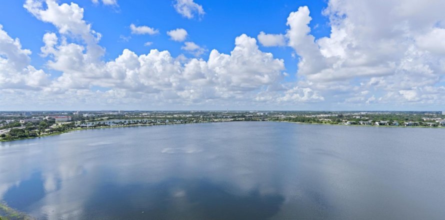 Condo à West Palm Beach, Floride, 2 chambres № 760967