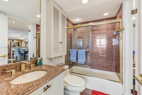 Copropriété à vendre à Miami, Floride: 2 chambres, 174.84 m2 № 1897650 - photo 10