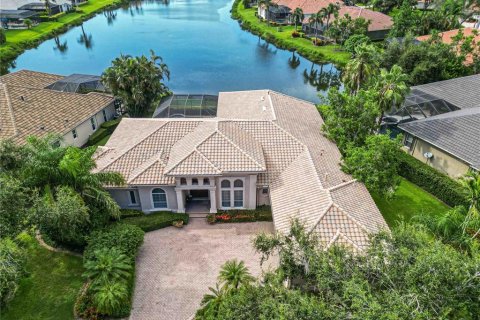 House in Sarasota, Florida 4 bedrooms, 353.96 sq.m. № 1869226 - photo 2